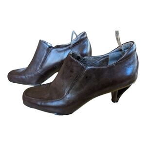 Asgi Women's Brown Square Toe, Fun Heel Ankle Booties - Size 8